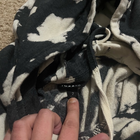 NWOT Torrid Hooded Sweatshirt - Picture 2 of 2